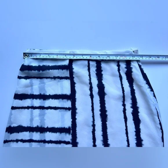 ALC silk 2 pieces set top and skirt White Black Stripe  Size 0 xs Tie Dye - Picture 6 of 10